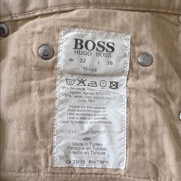 Hugo Boss Light Relaxed Jeans - Picture 6 of 6